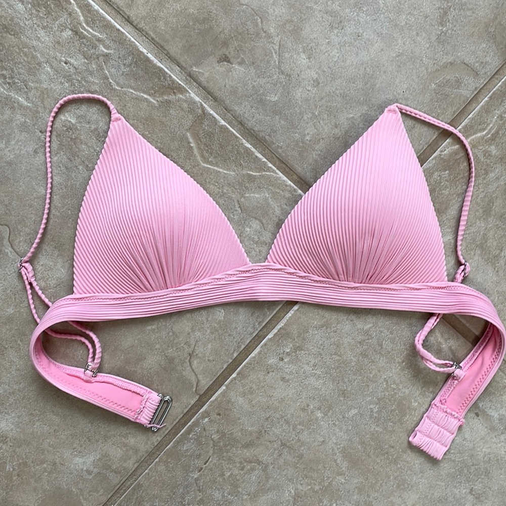Pink ribbed bikini top